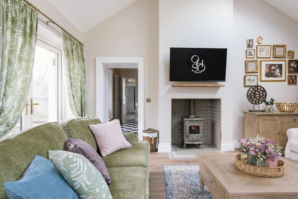The Farmhouse At Corrstown Village พอร์ตรัช ภายนอก รูปภาพ